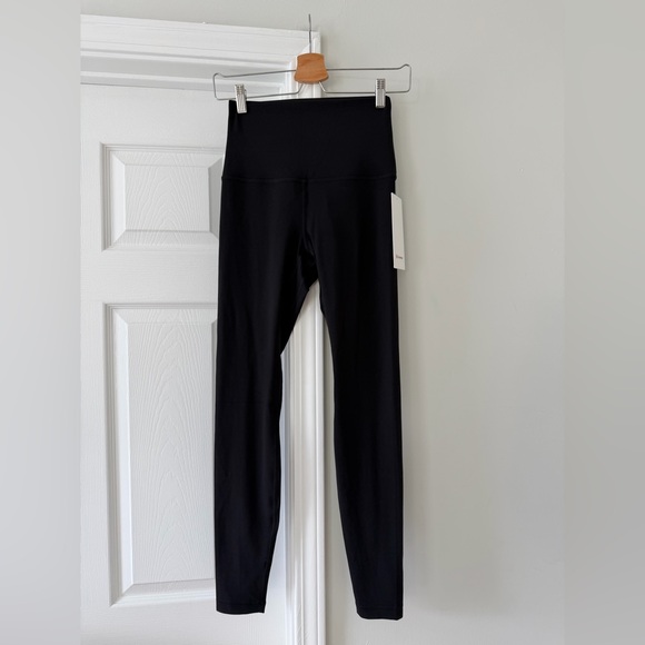 NWT Lululemon 6 Super High Rise Align Legging 28” - Picture 2 of 7